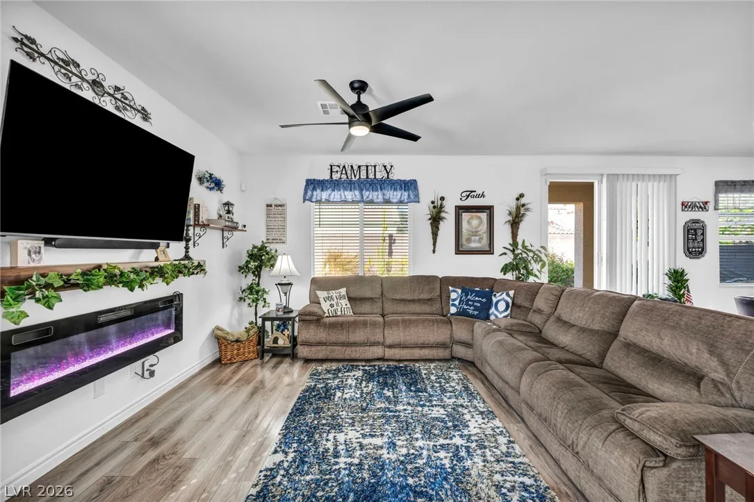 4817 Royal Magnolia Street — photo 2