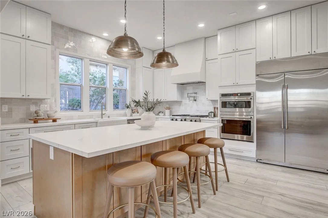 10721 BERINGER Drive — photo 4