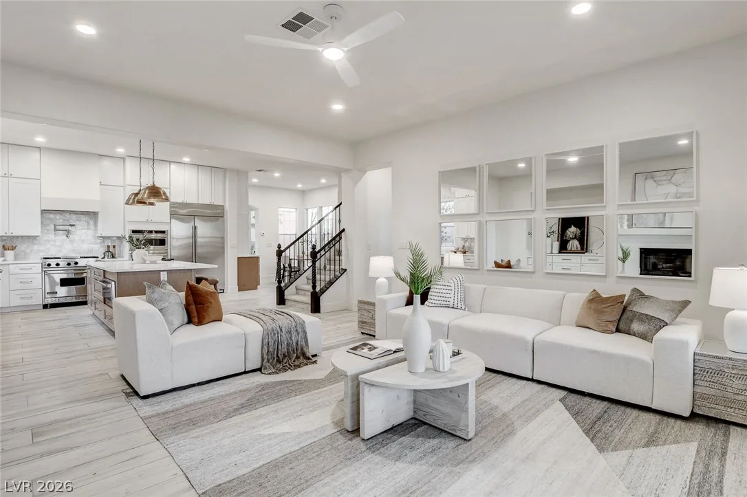 10721 BERINGER Drive — photo 5