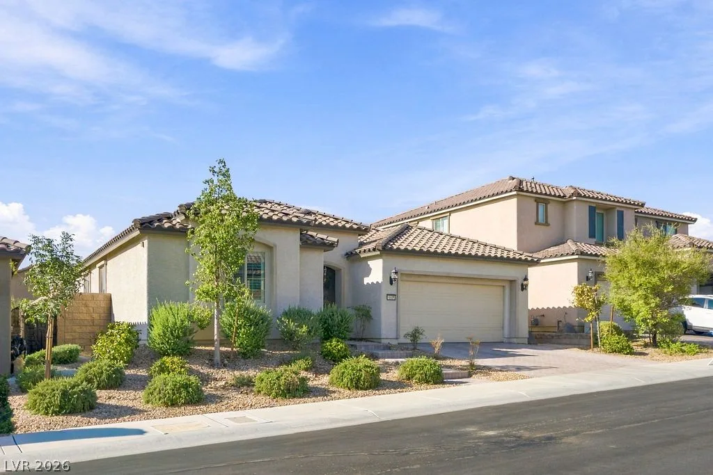 9945 Bristlecone Skye Avenue — photo 1