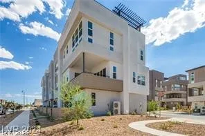 2484 Indigo Mountain Street — photo 1