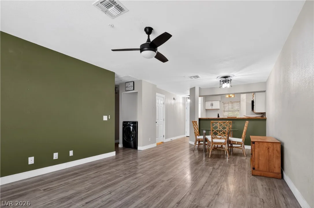 2008 Mesquite Lane 304 — photo 1