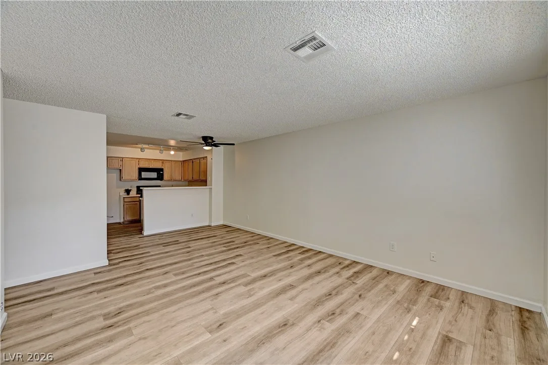 2040 Willowbury Drive C — photo 5
