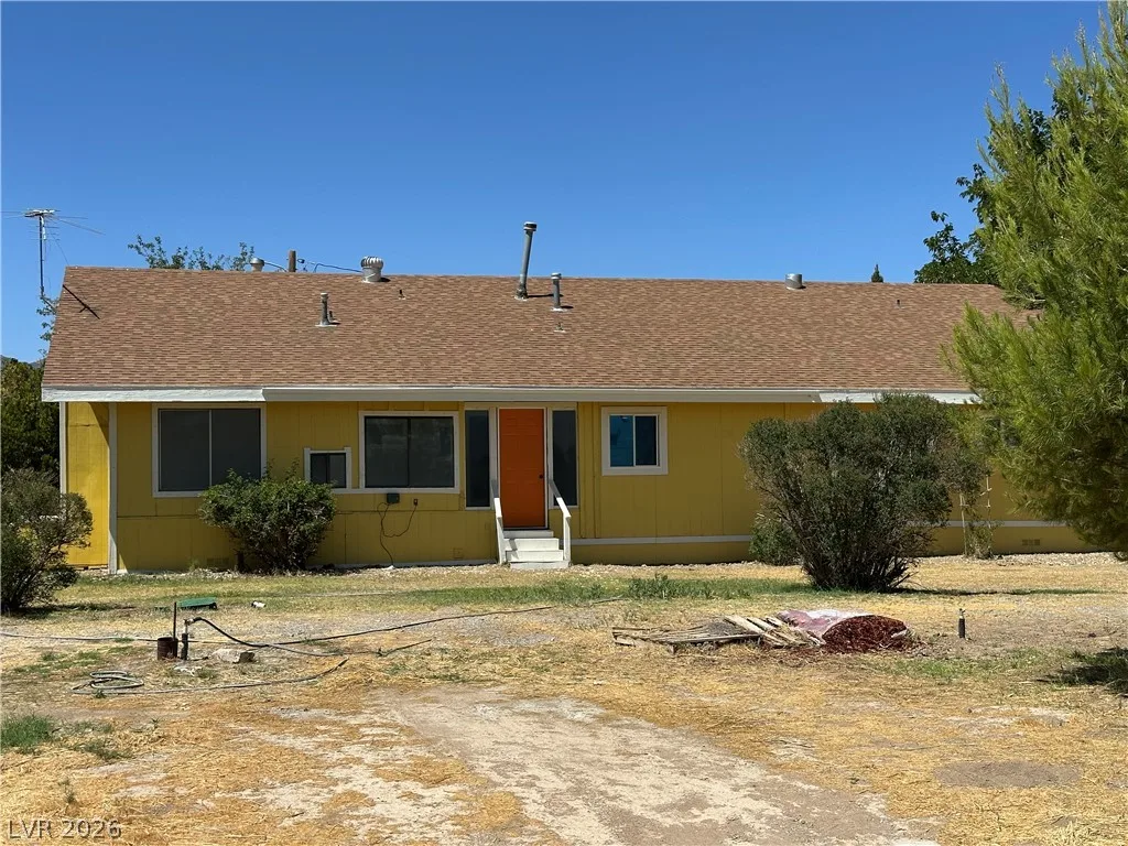 2590 North Murphy Street — photo 1