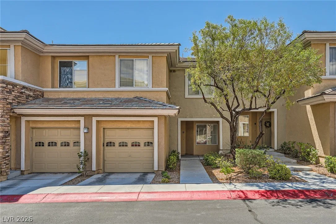 717 Peachy Canyon Circle 102 — photo 1