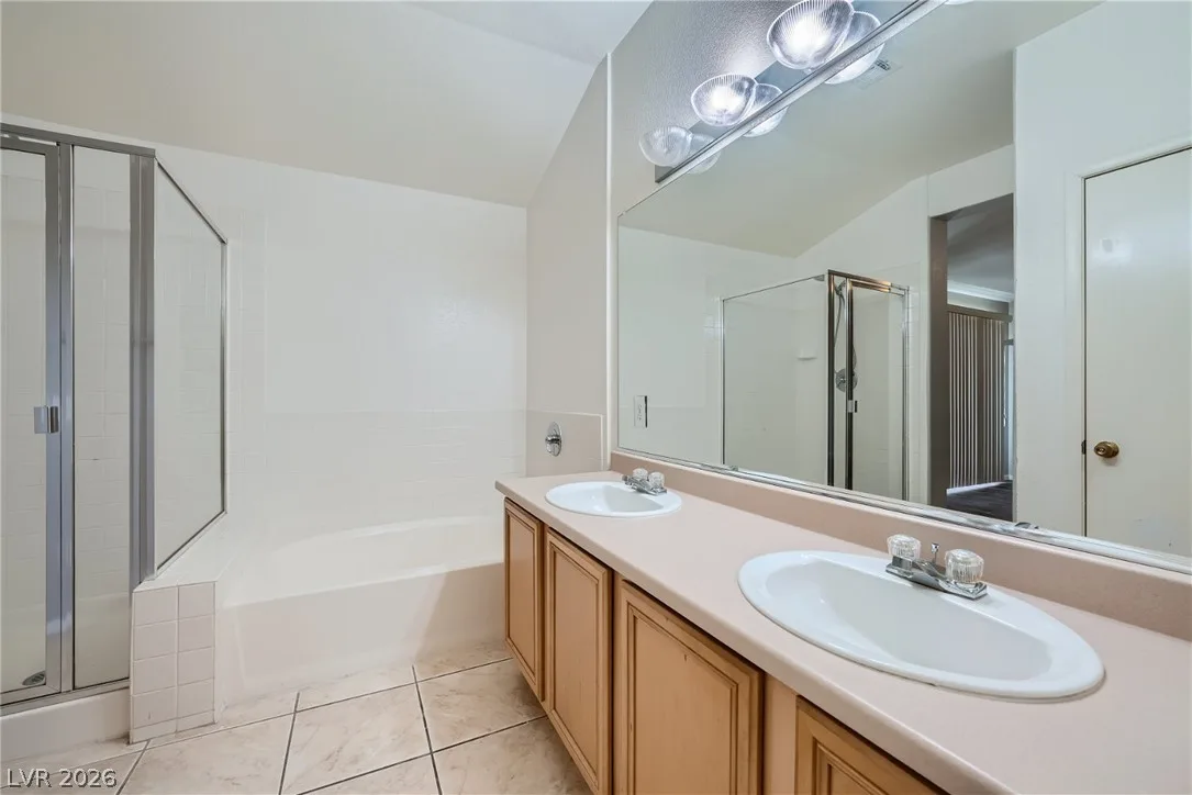 717 Peachy Canyon Circle 102 — photo 4