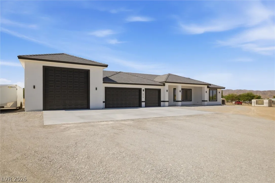 5910 East Kellogg Road — photo 4