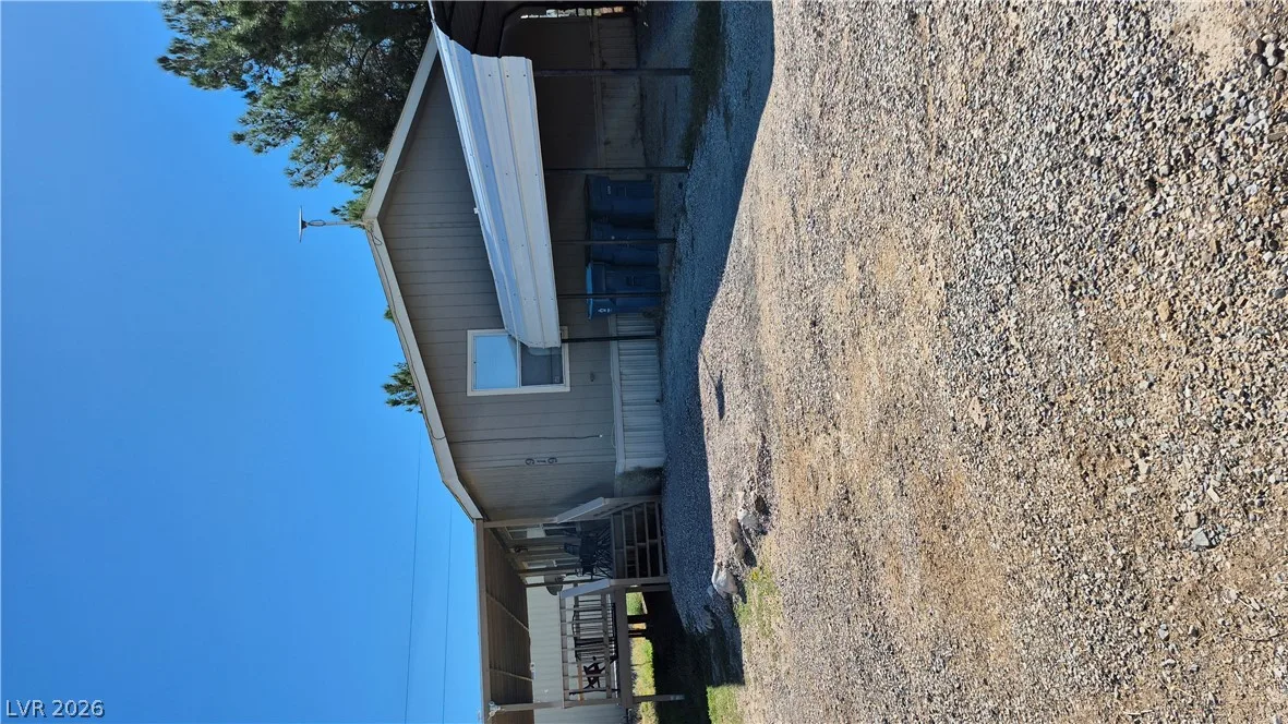 919 Skyhawk Avenue — photo 2