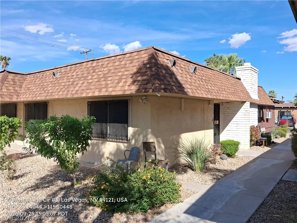 2717 Heritage Circle 3 — photo 1