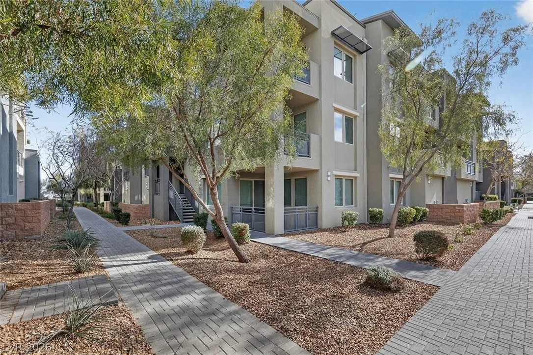 11256 Rainbow Peak Avenue 208 — photo 1