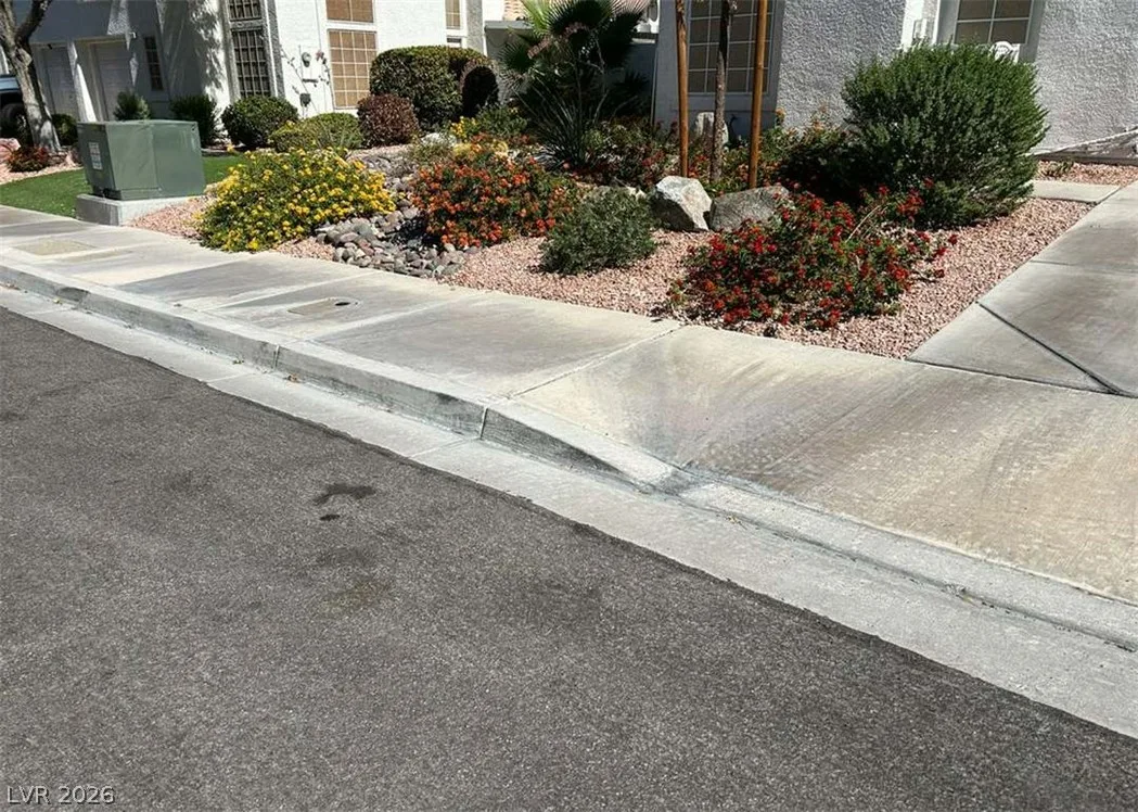 460 Temple Canyon Place 2 — photo 3