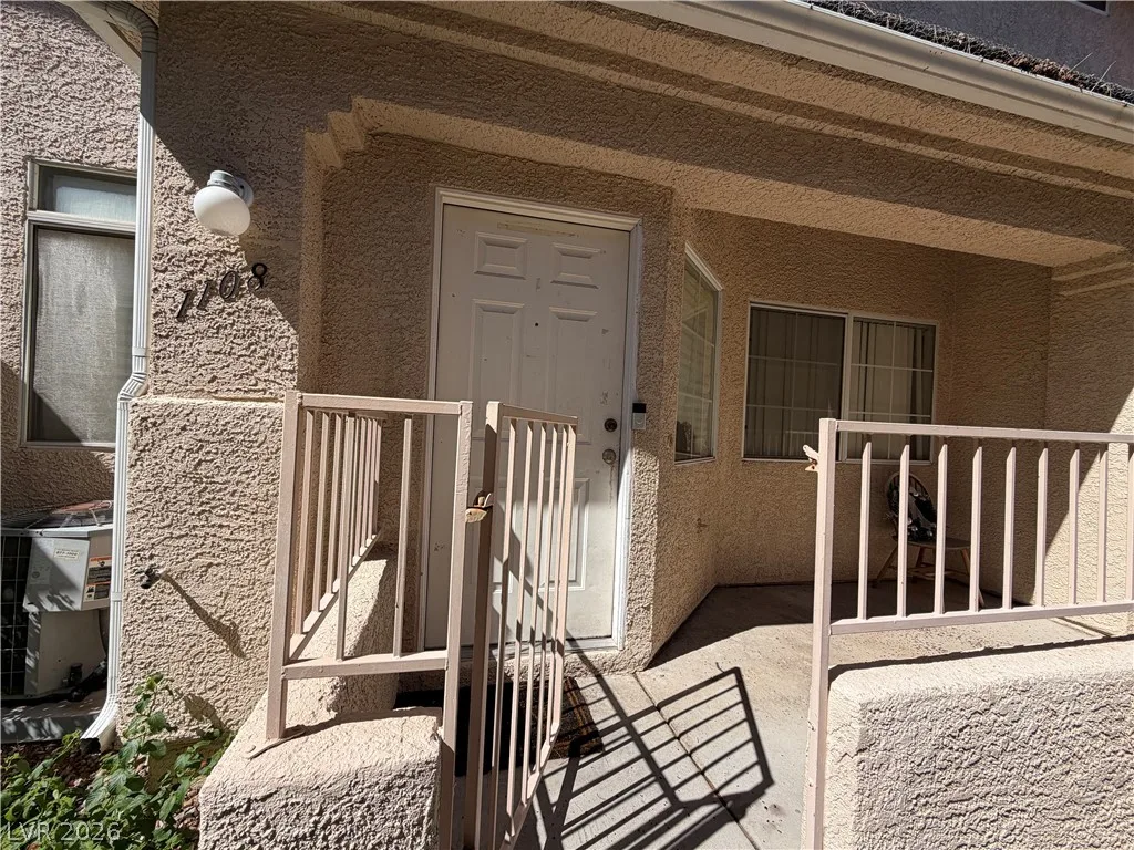 1108 Nevada Sky Street — photo 2