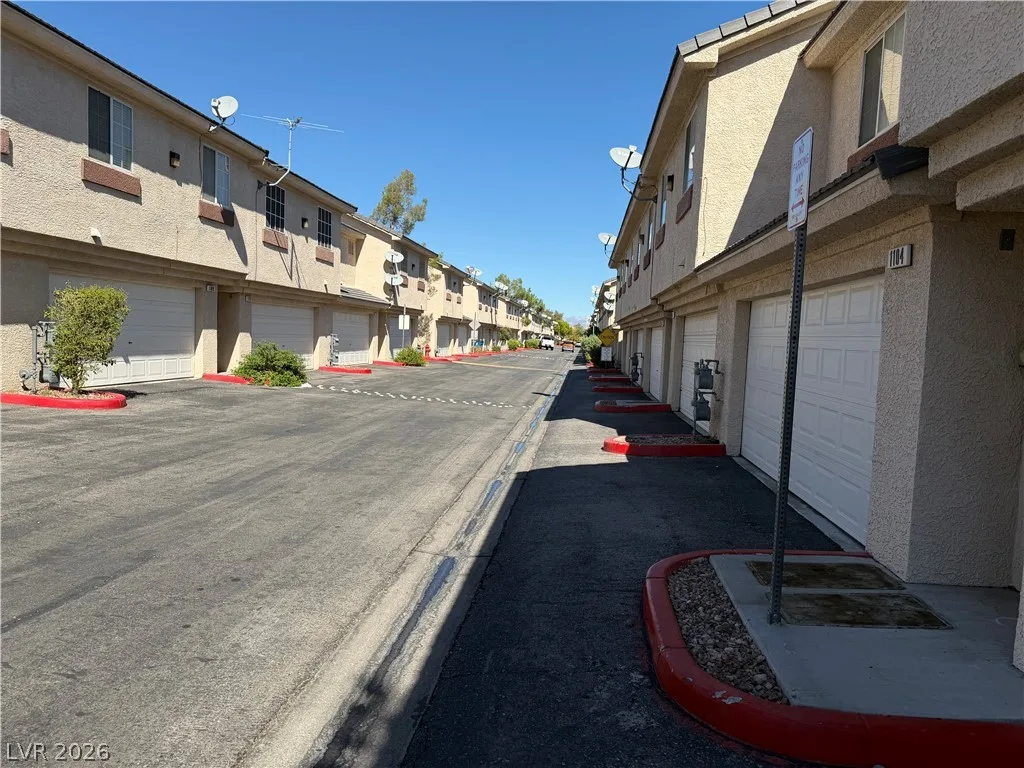 1108 Nevada Sky Street — photo 5