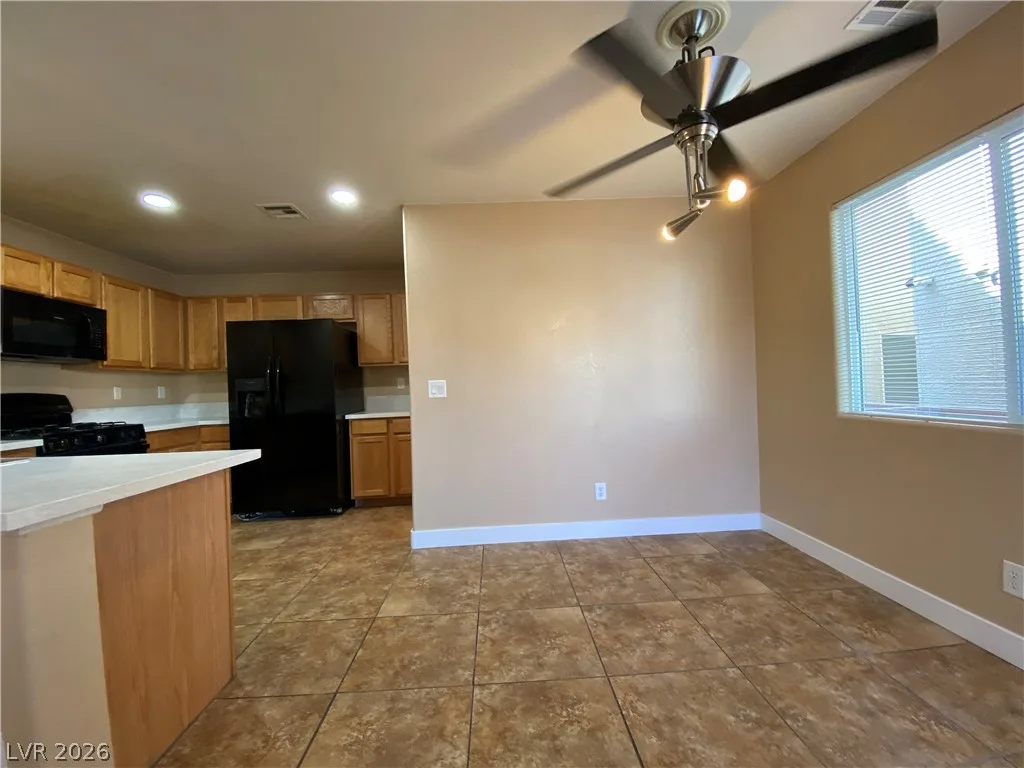 9212 Millikan Avenue — photo 3