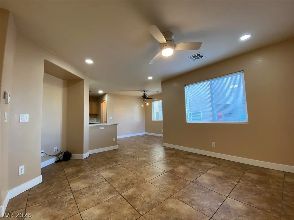 9212 Millikan Avenue — photo 4