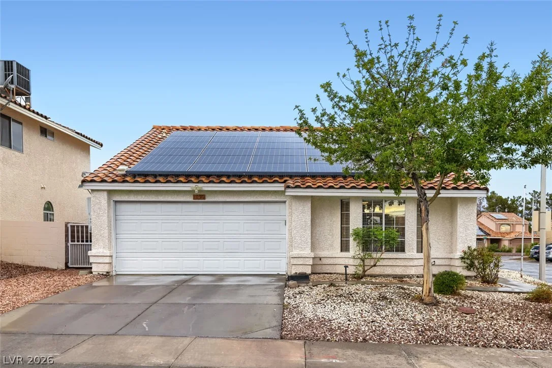 749 Tenderfoot Circle — photo 3