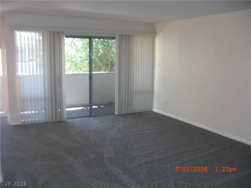 769 Oakmont Avenue 406 — photo 4