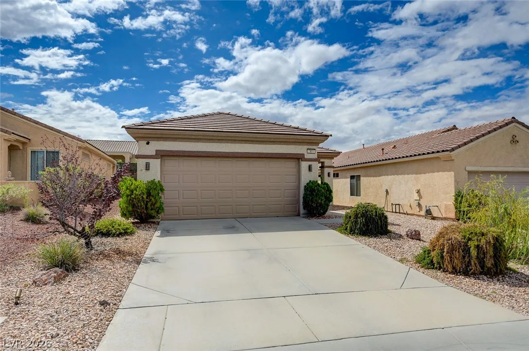 2851 Sapphire Desert Drive — photo 3