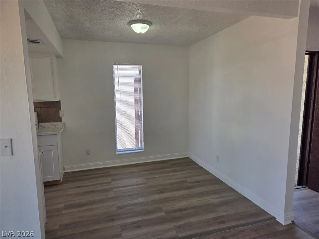 1405 Vegas Valley Drive 388 — photo 5
