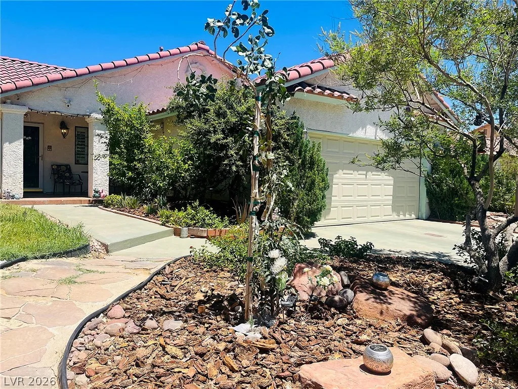 6432 West Mesa Vista Avenue — photo 1