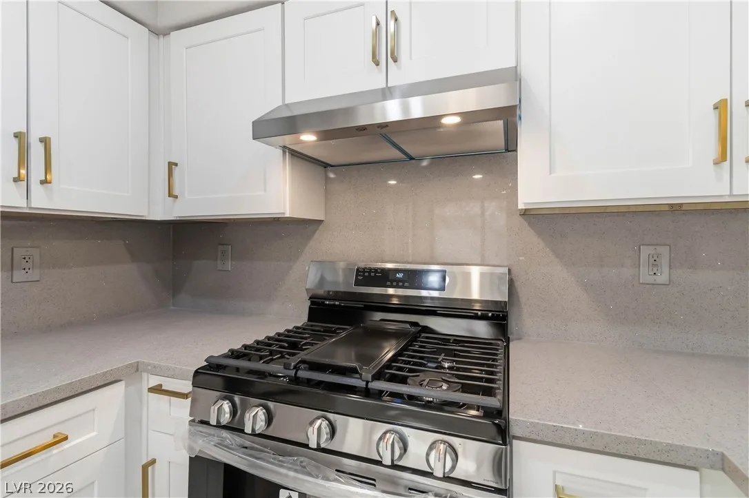 3144 Tarpon Drive 204 — photo 2