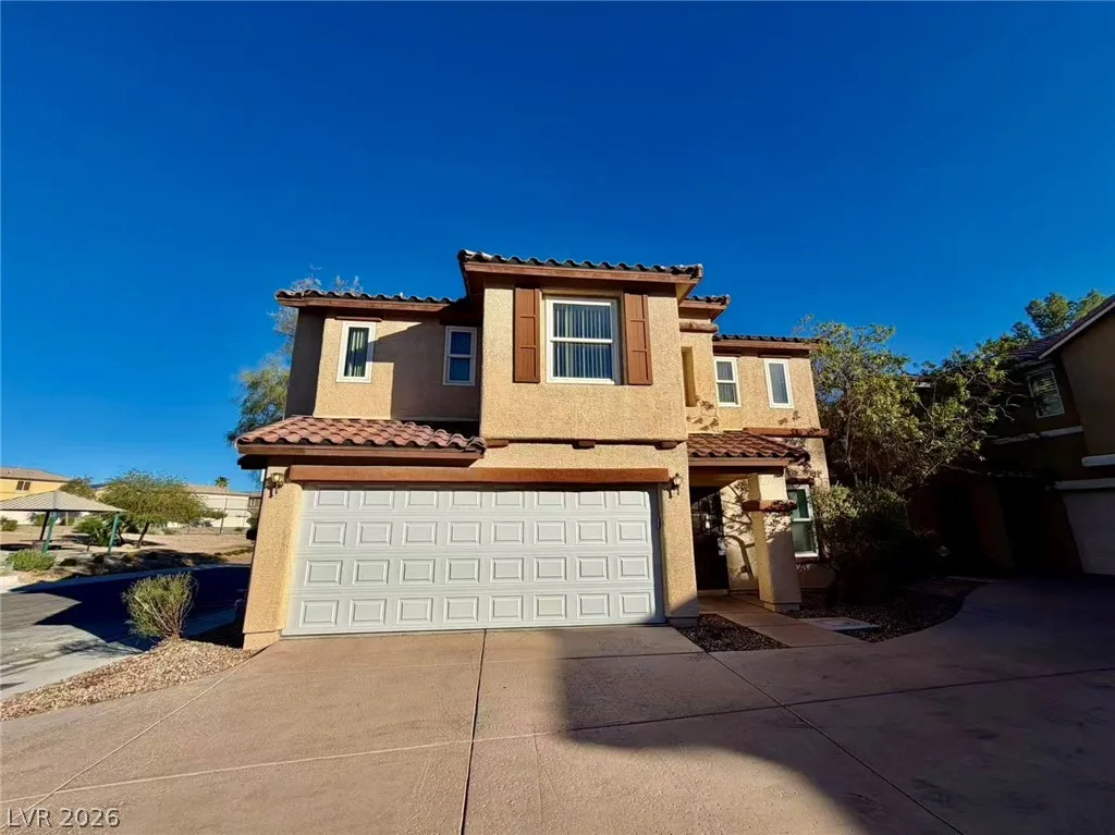 1943 Sundown Canyon Drive — photo 1