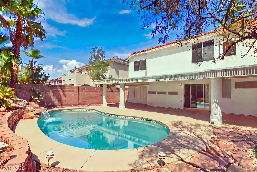 8019 Avalon Mist Street — photo 1