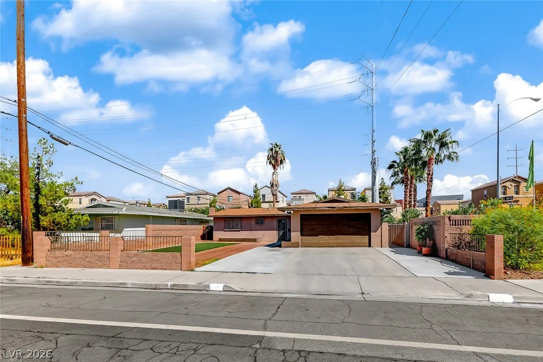 229 Shadow Lane — photo 1