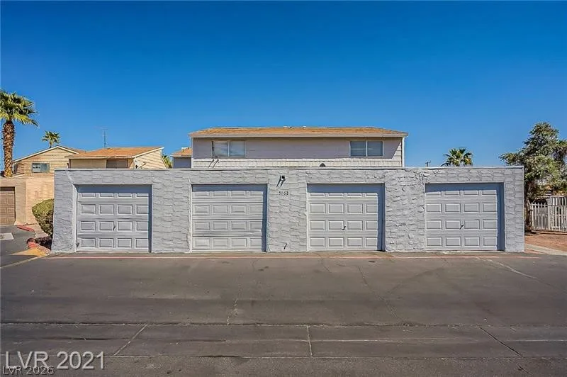 5168 GARDEN Lane C — photo 2