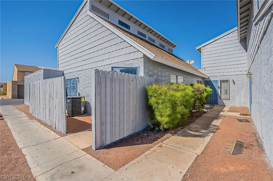 5168 GARDEN Lane C — photo 3