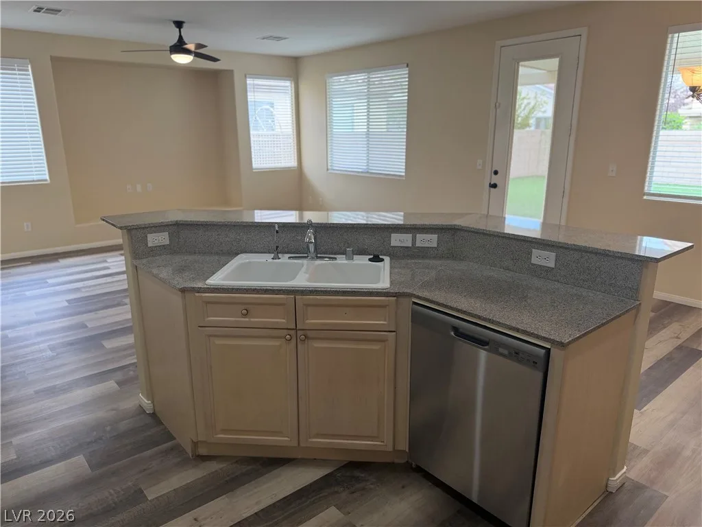 206 DUCK HOLLOW Avenue n/a — photo 5