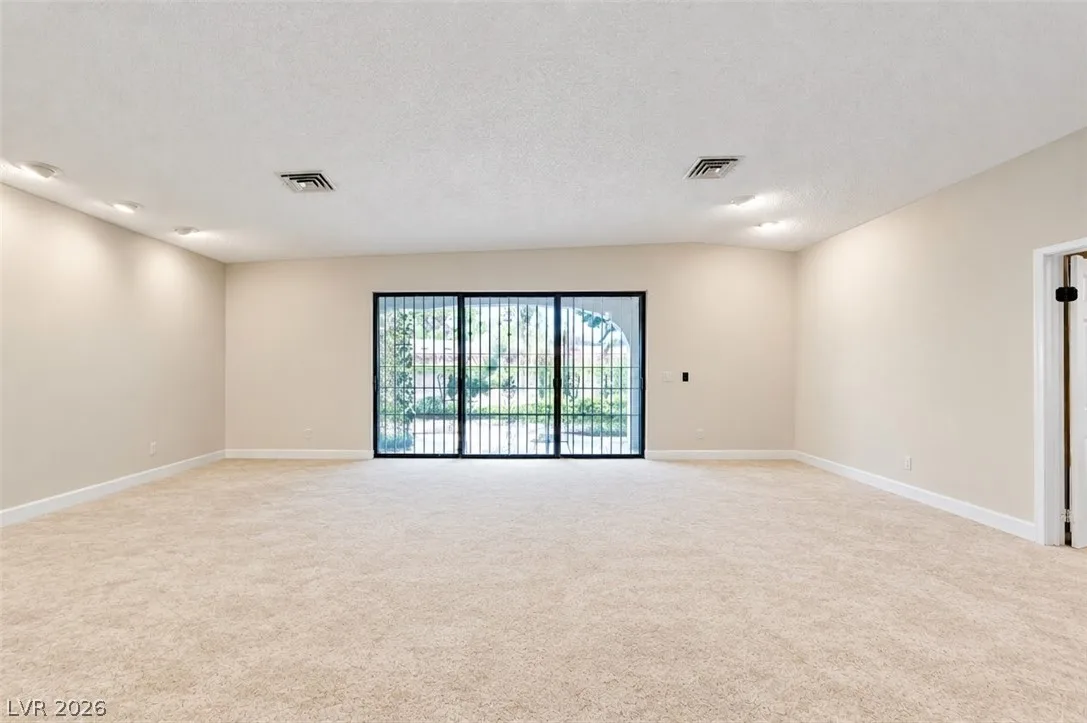 3016 Calle De Laredo — photo 4