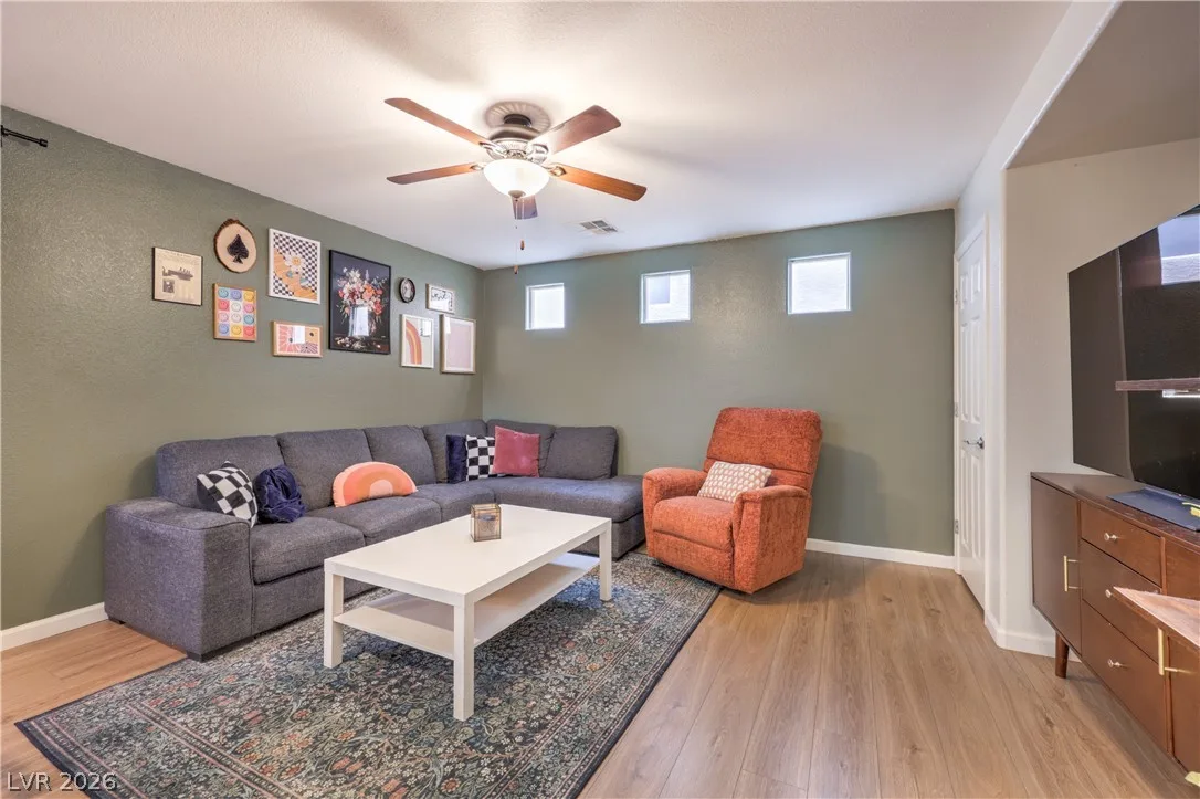 9112 Alluring Avenue — photo 4