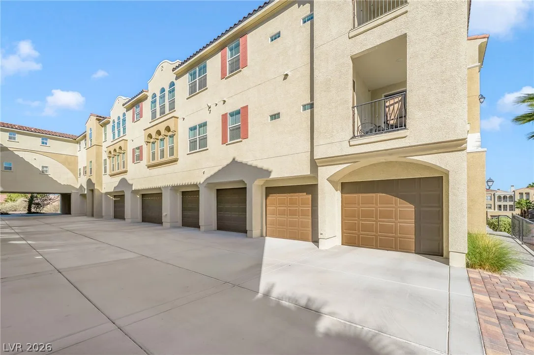 2555 Hampton Road 10108 — photo 3