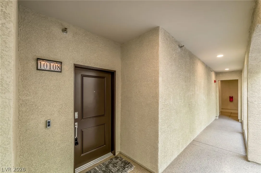 2555 Hampton Road 10108 — photo 4