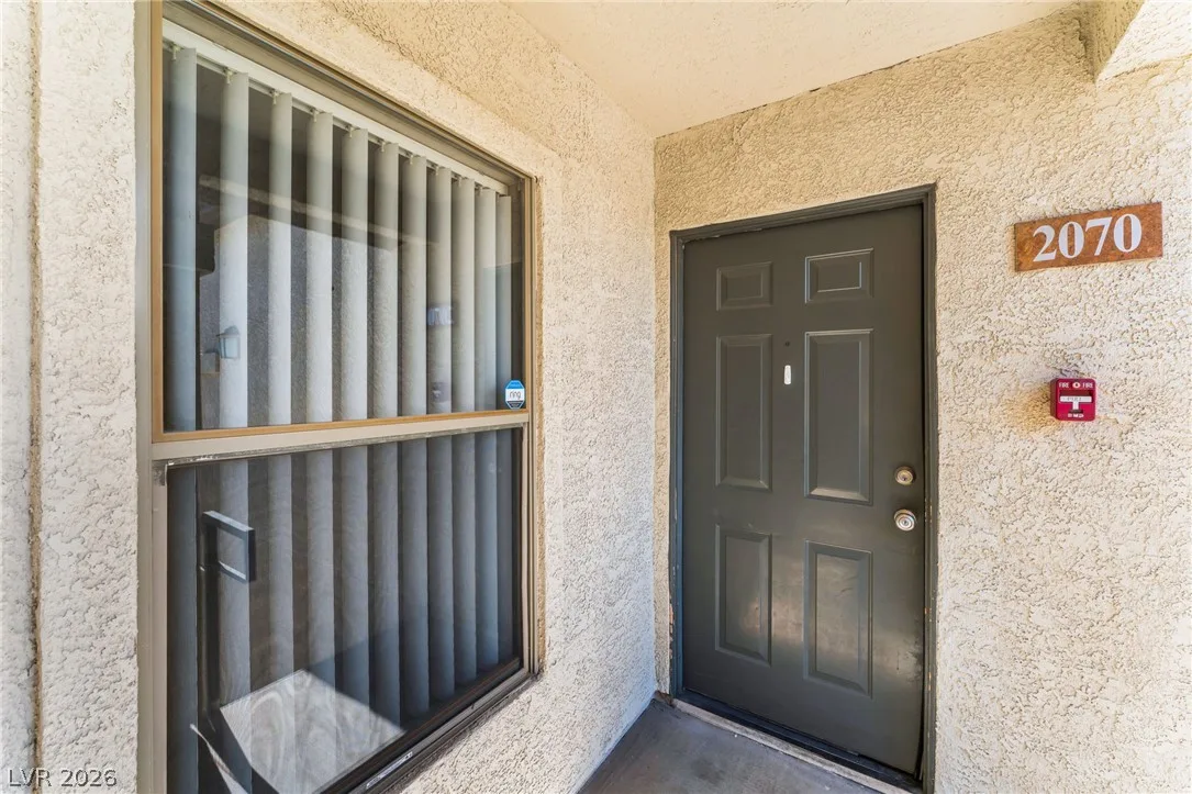 8000 BADURA Avenue 2070 — photo 3