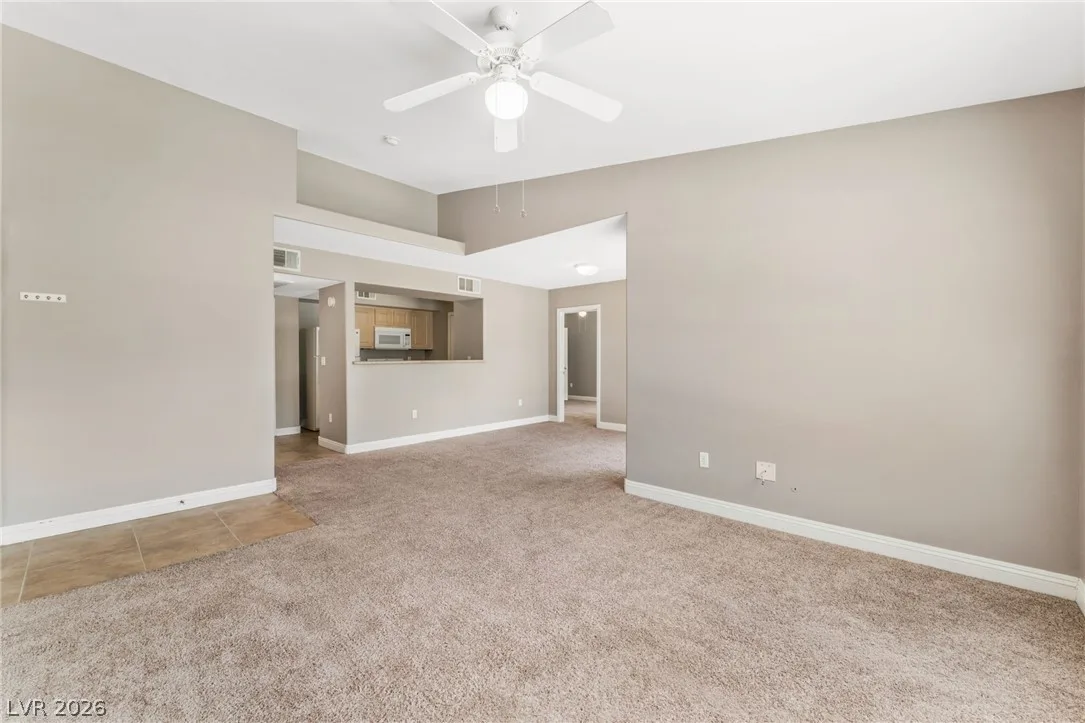 8000 BADURA Avenue 2070 — photo 5