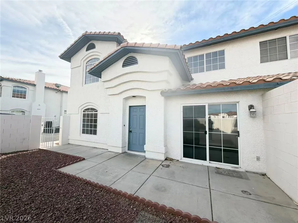 8200 Midnight Star Court — photo 1