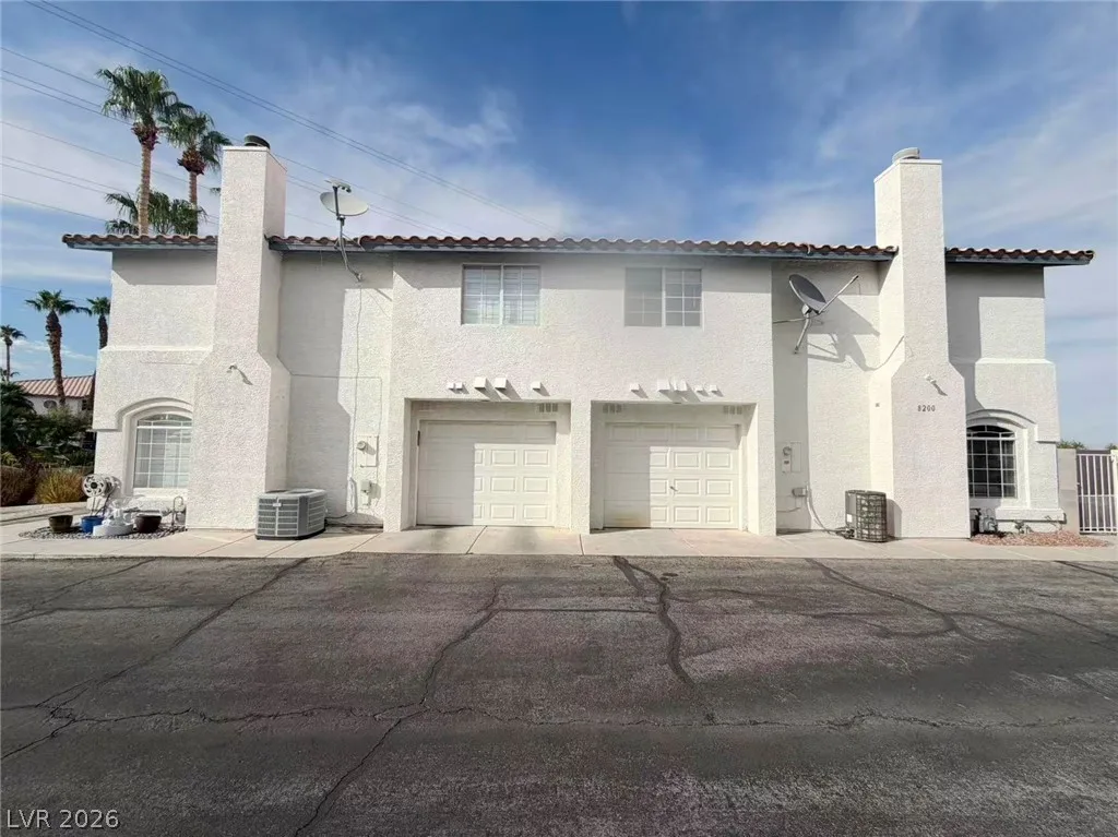 8200 Midnight Star Court — photo 3
