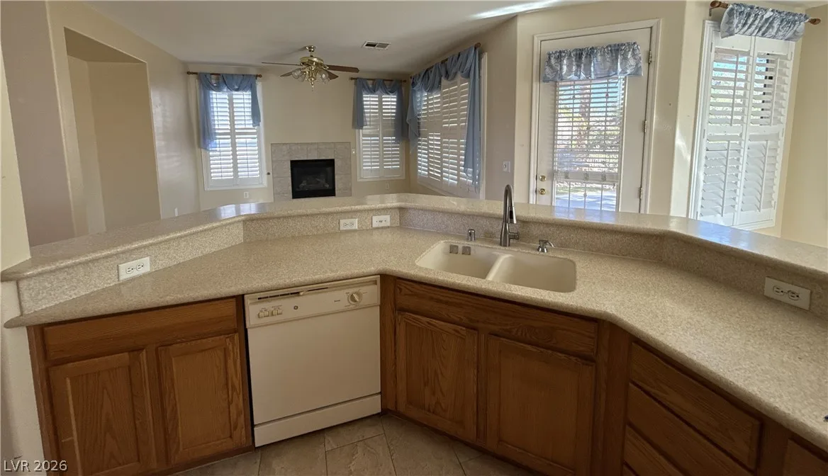 4952 Rivedro Street — photo 3