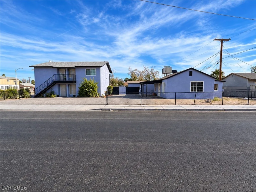 2100 Stewart Avenue B — photo 1