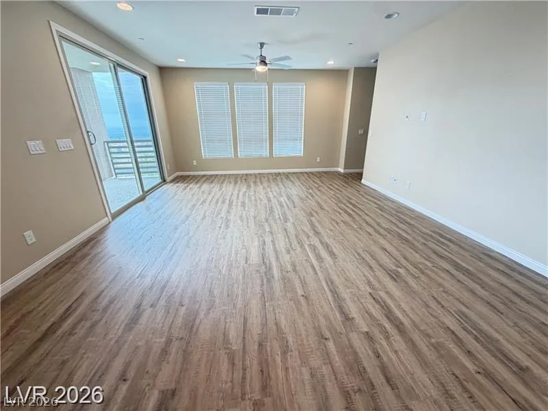 1741 North Desert Foothills Drive — photo 3