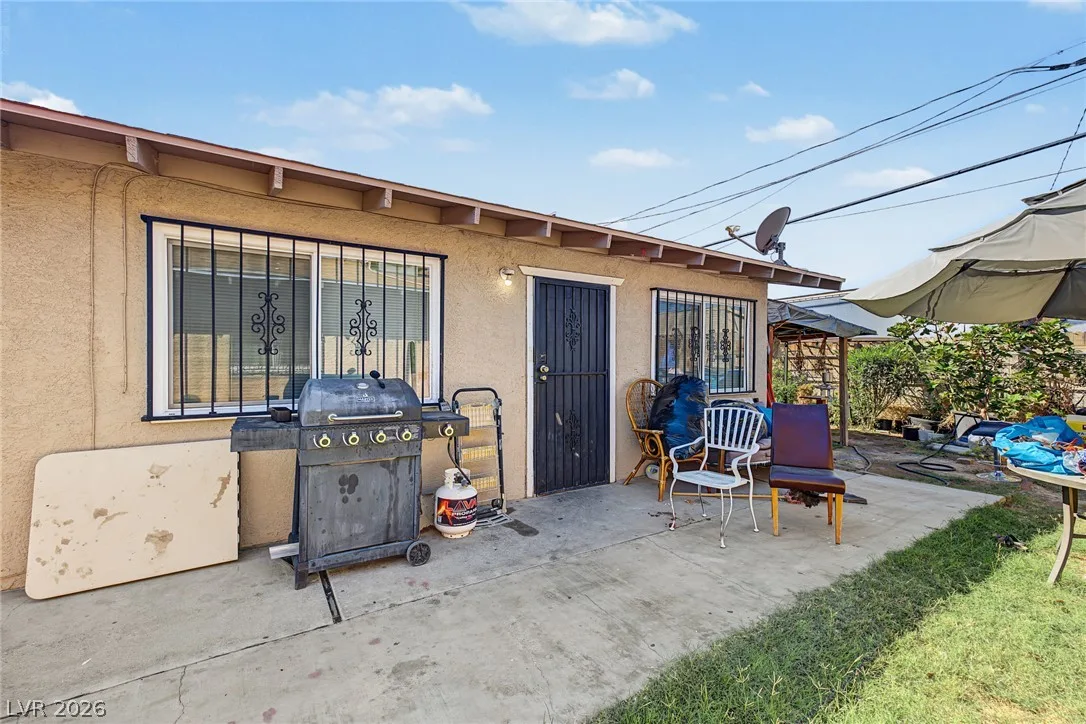 2155 Belmont Street — photo 1
