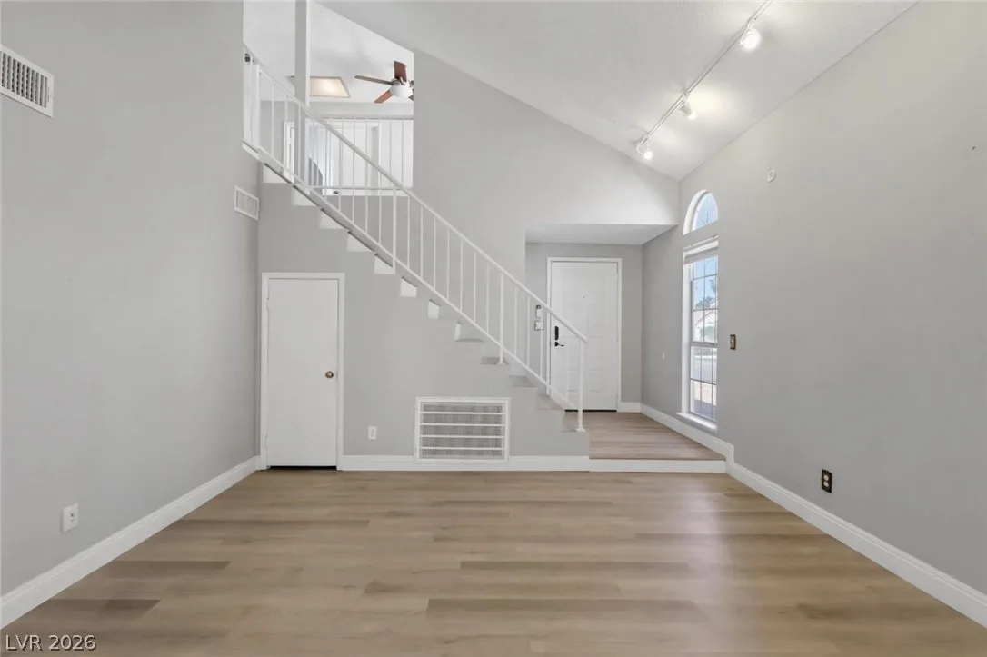 8912 Surf View Drive — photo 4