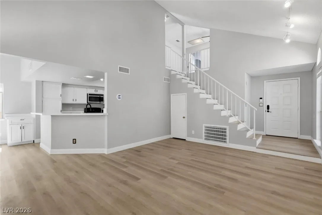 8912 Surf View Drive — photo 5