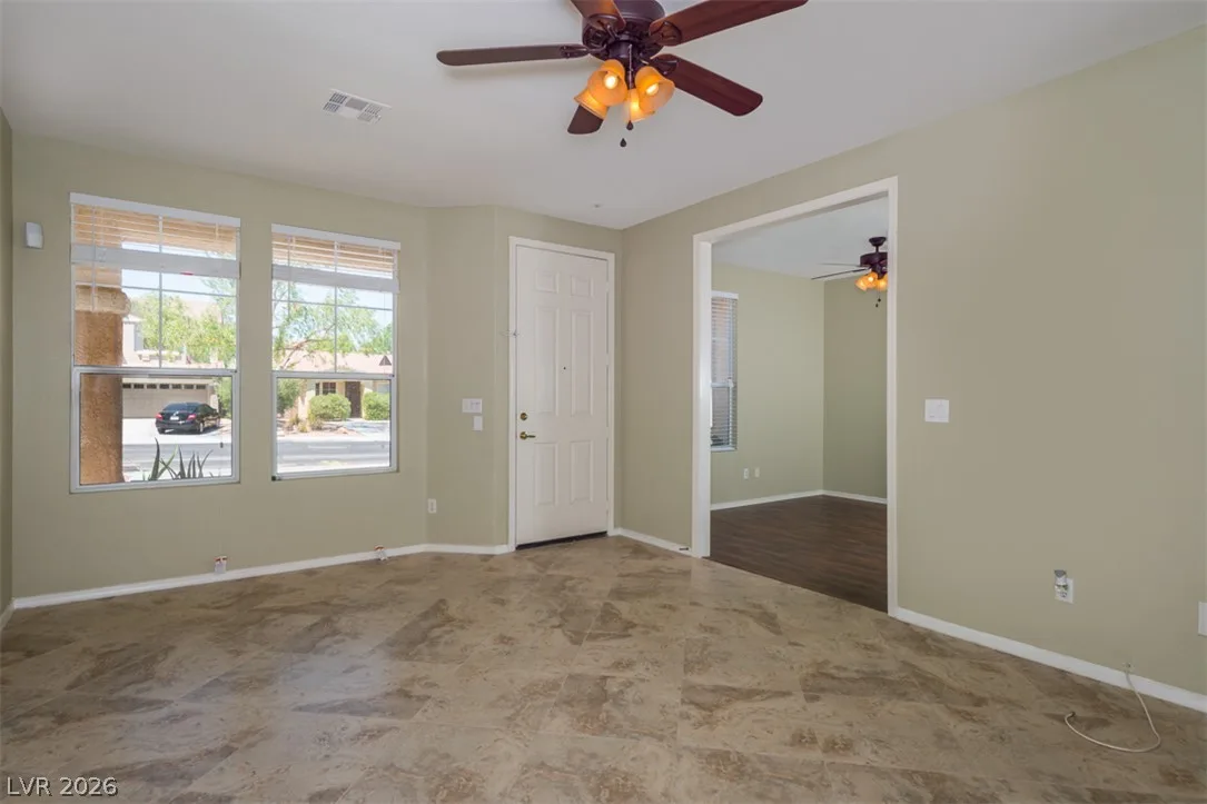 1326 Tempo Street — photo 3