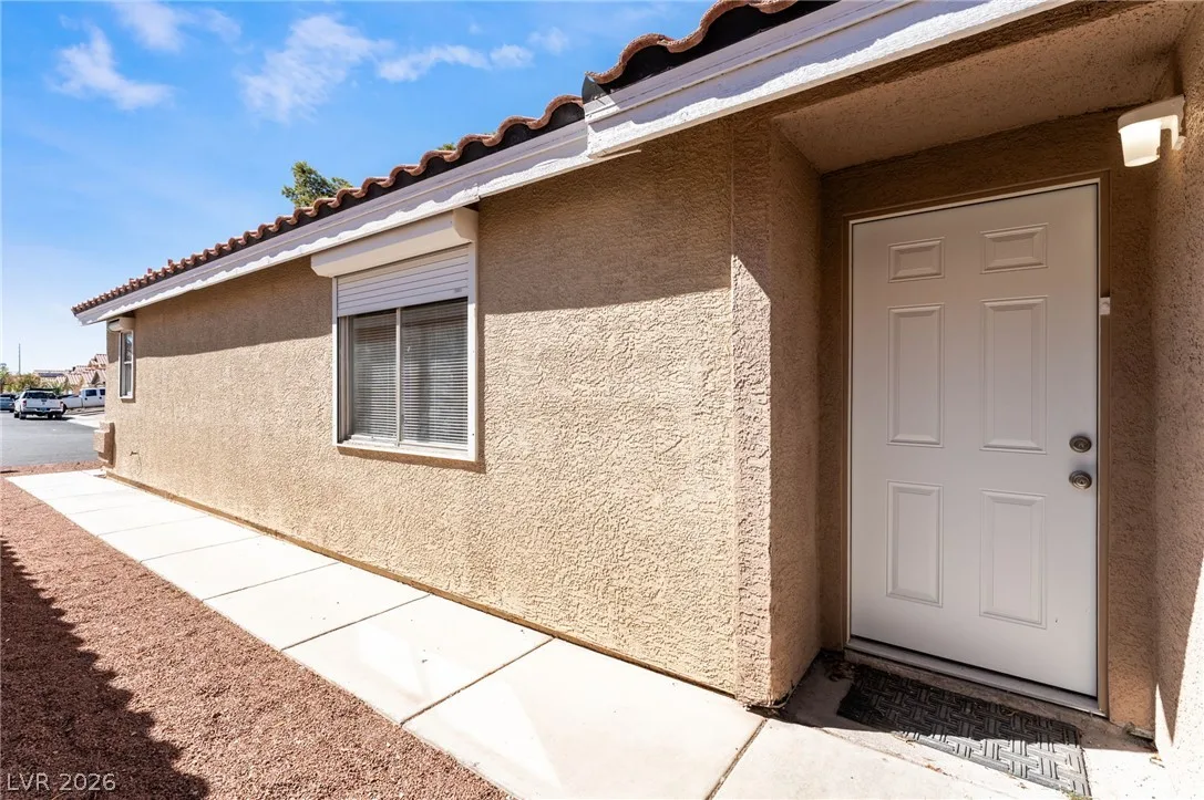 5320 Warhawk Avenue — photo 4