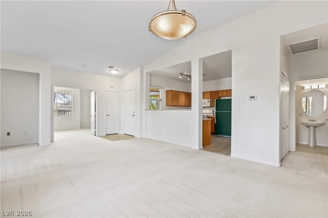 901 Duckhorn Court 201 — photo 4