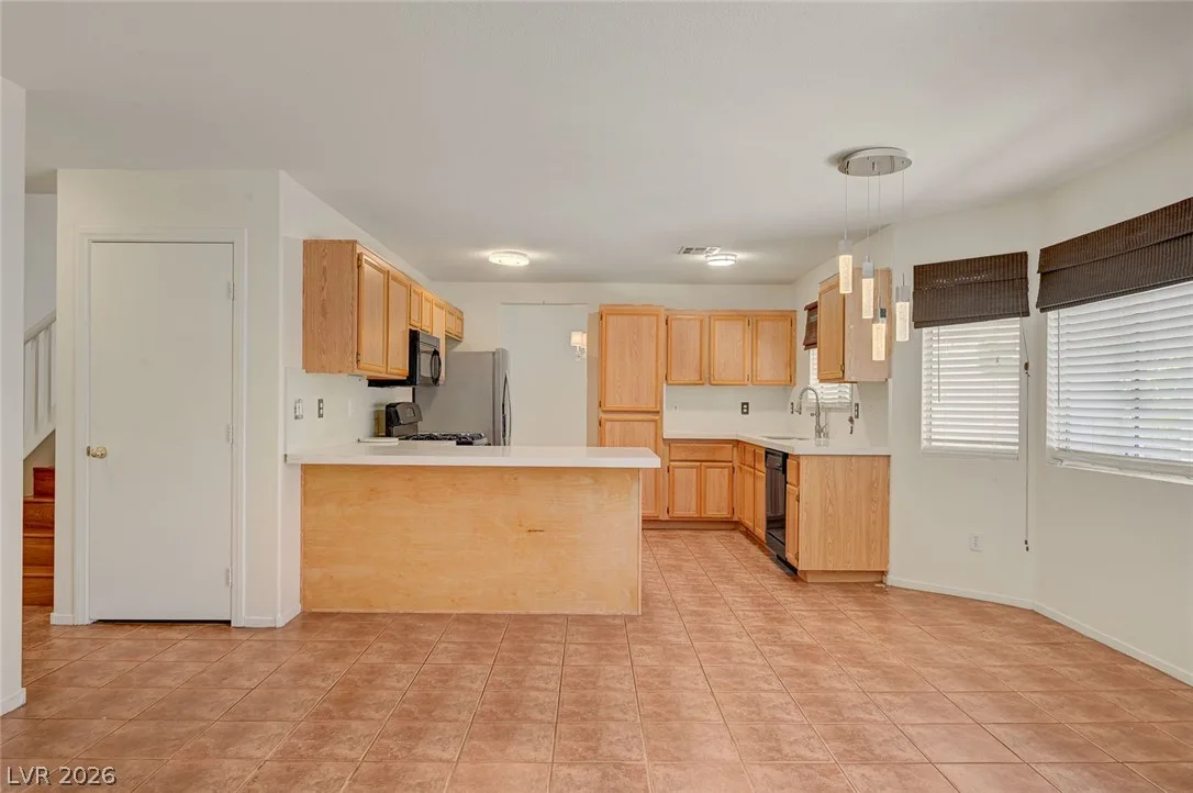 3637 Ferrell Street — photo 2