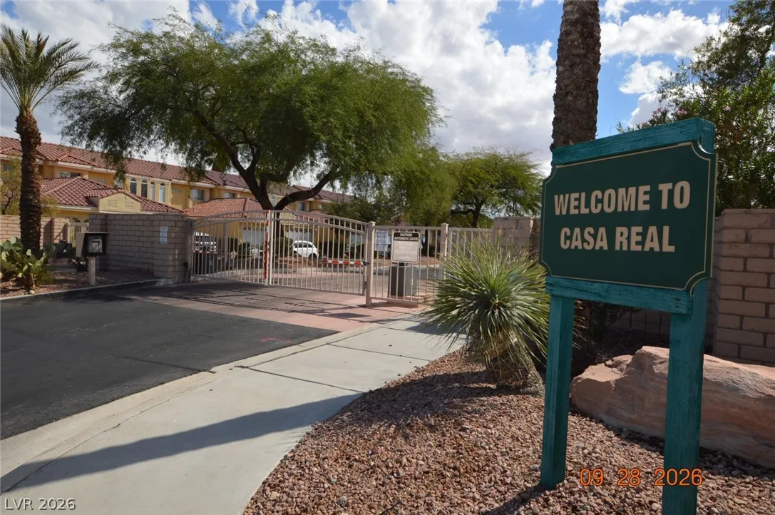 3553 East Casa Real Way — photo 2